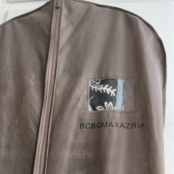 BCBG black and white embroidered halter with mermaid cut - Picture 9 of 9